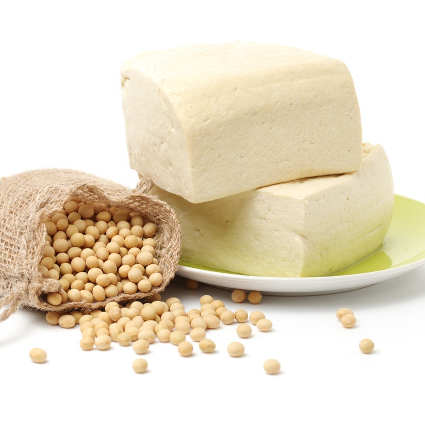 遺伝子組み換え無しの選別された国産の白目大豆を使用したお豆腐を使用しています。「畑のお肉」といわれるお豆腐は、良質なタンパク質が豊富で消化にもいい健康食材です。